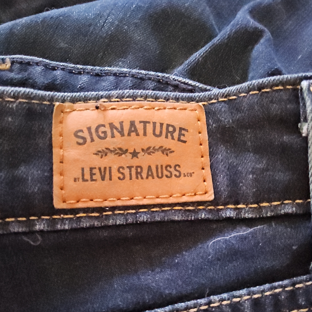 Levi's Signature Dark Blue Jeans